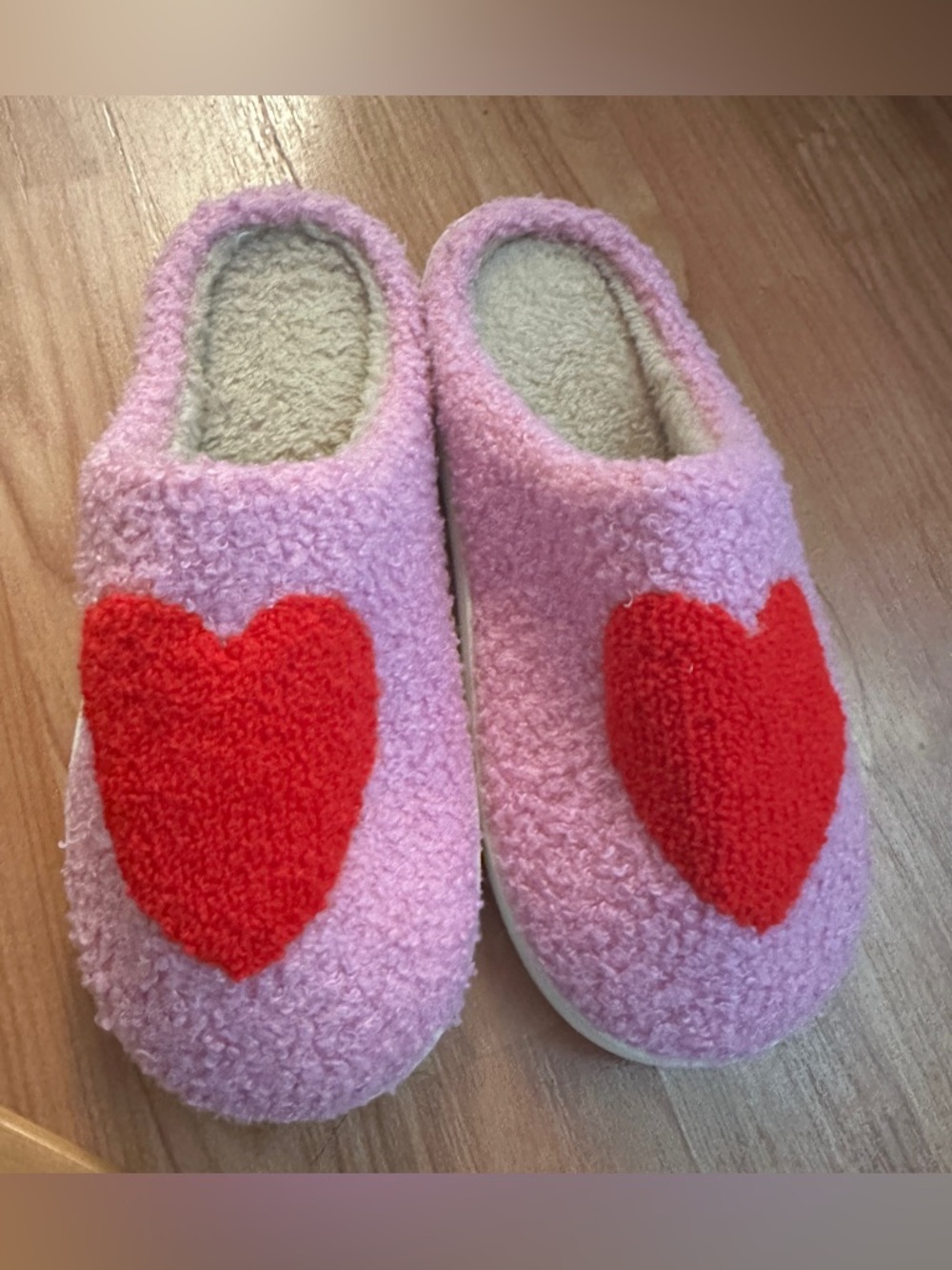 Women’s Heart Fuzzy Slippers
